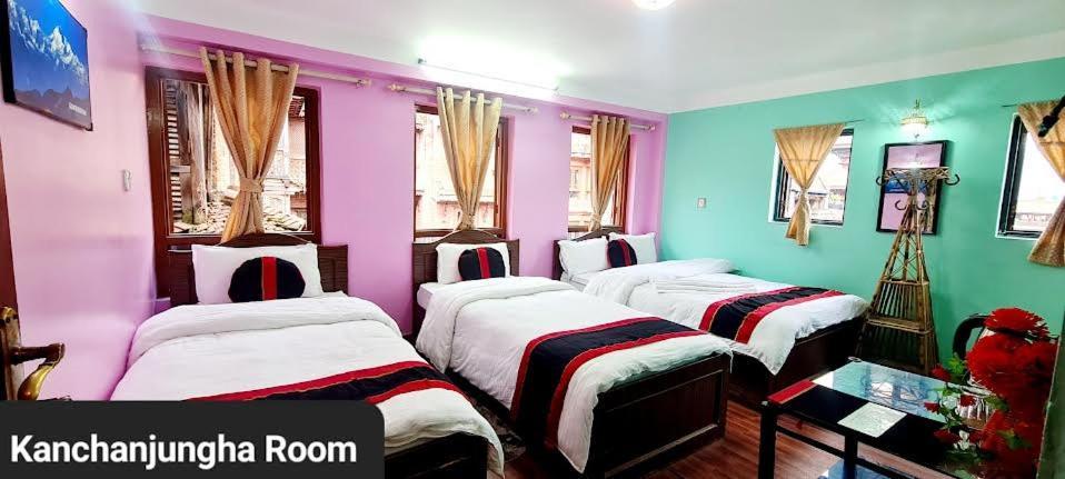 Annapurna Guest House And Rooftop Restaurant بهاكتابور المظهر الخارجي الصورة
