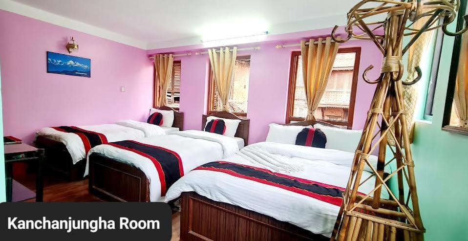 Annapurna Guest House And Rooftop Restaurant بهاكتابور المظهر الخارجي الصورة